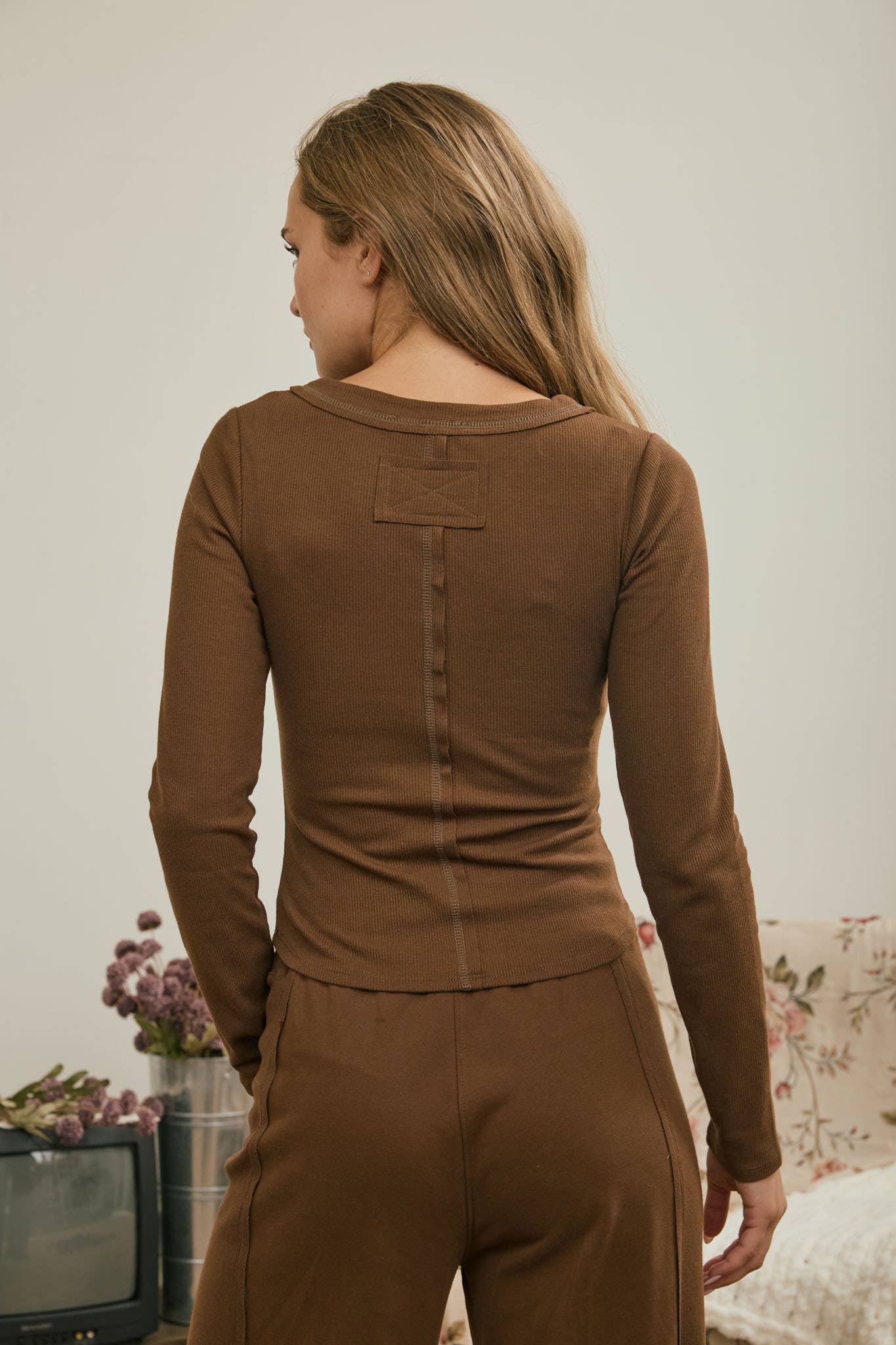 FITTED LONG SLEEVE RIBBED HENLEY KNIT TOP (multiple colors)