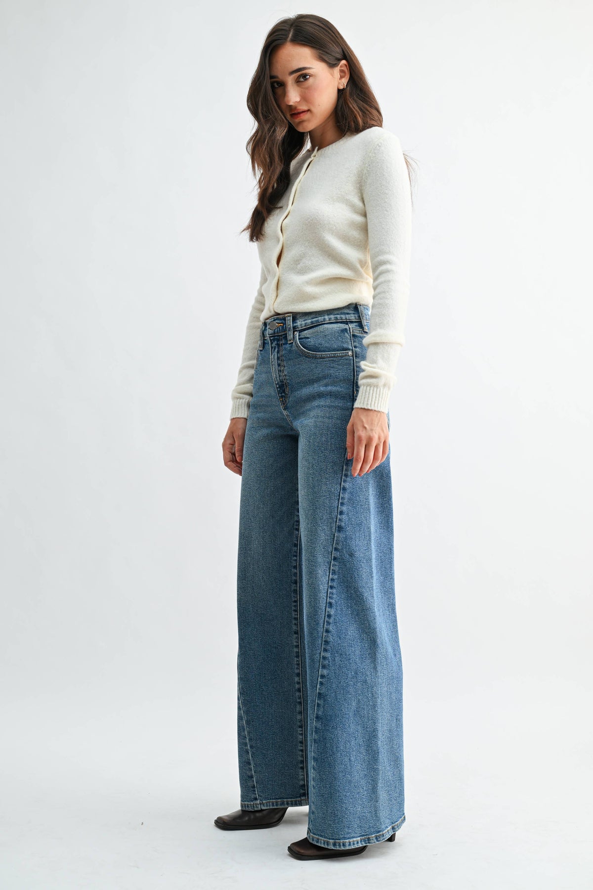 Full Length Twisted Seam Wide Leg - Medium Denim