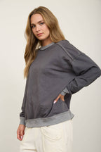 EXPOSED SEAM CONTRAST TRIM KNIT TOP
