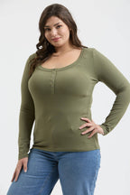 PLUS SCOOP NECK LONG SLEEVE HENLEY KNIT TOP