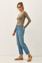BASIC LONG SLEEVE TOP