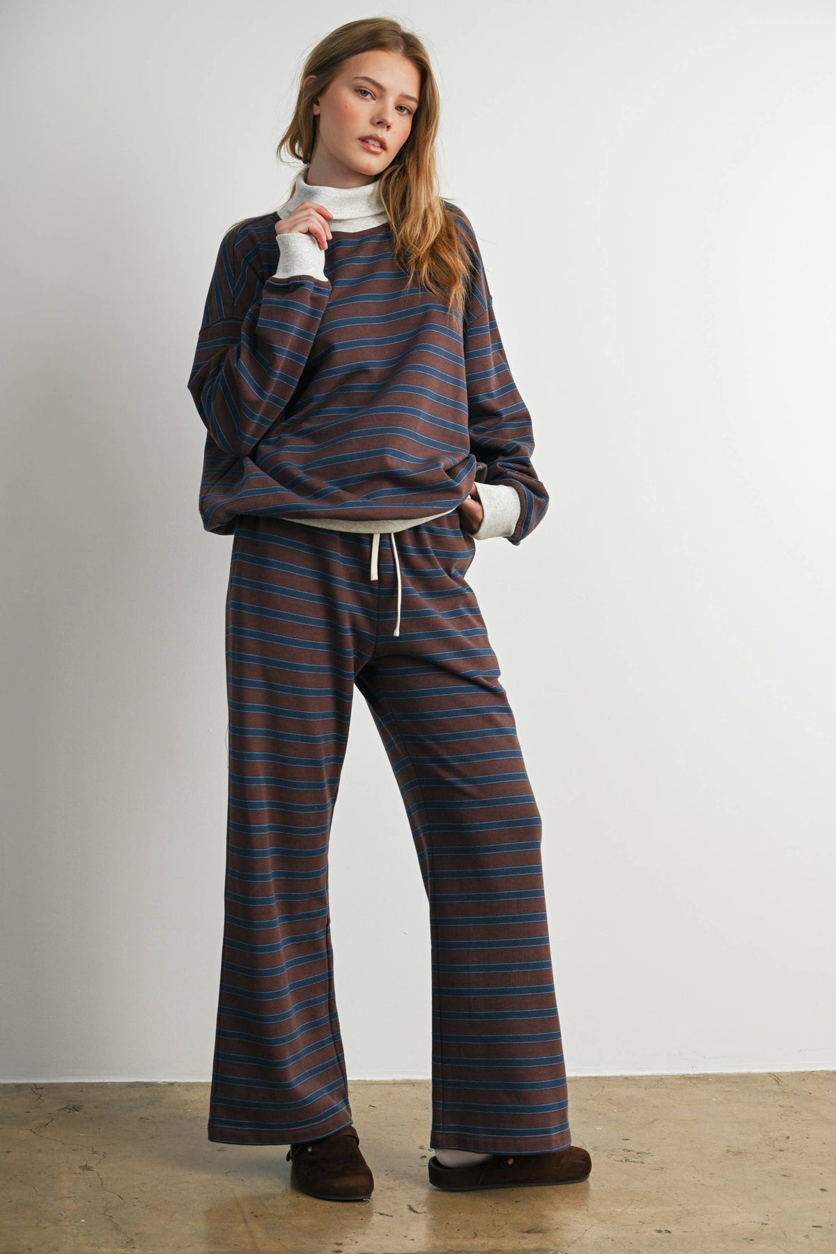 Striped set