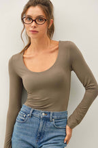 BASIC LONG SLEEVE TOP