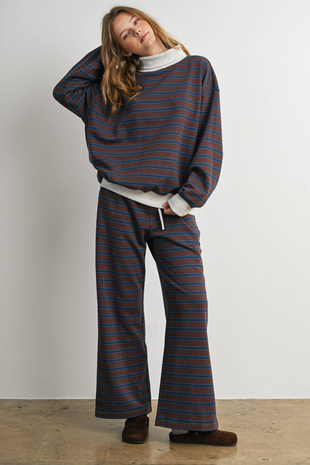 Striped set