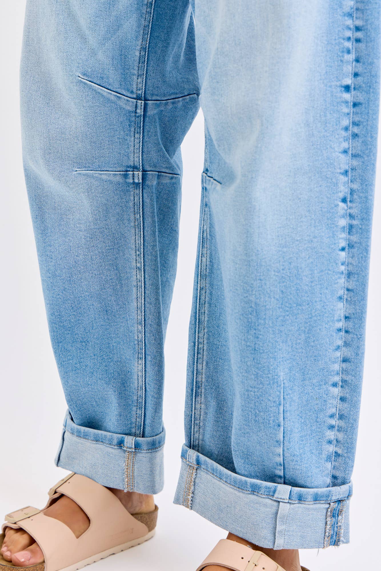 Mid Waist Barrel Leg with Darts