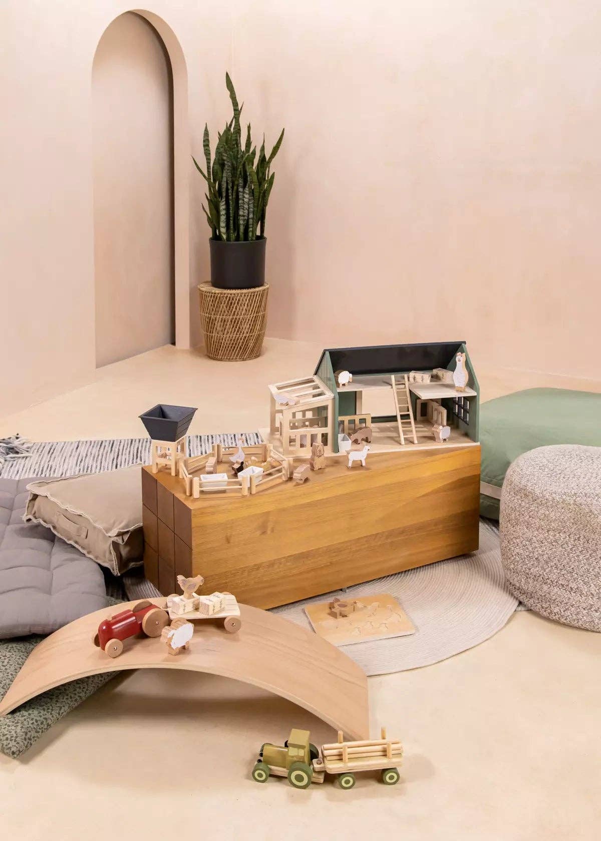 Wooden Farm & Accessories Set