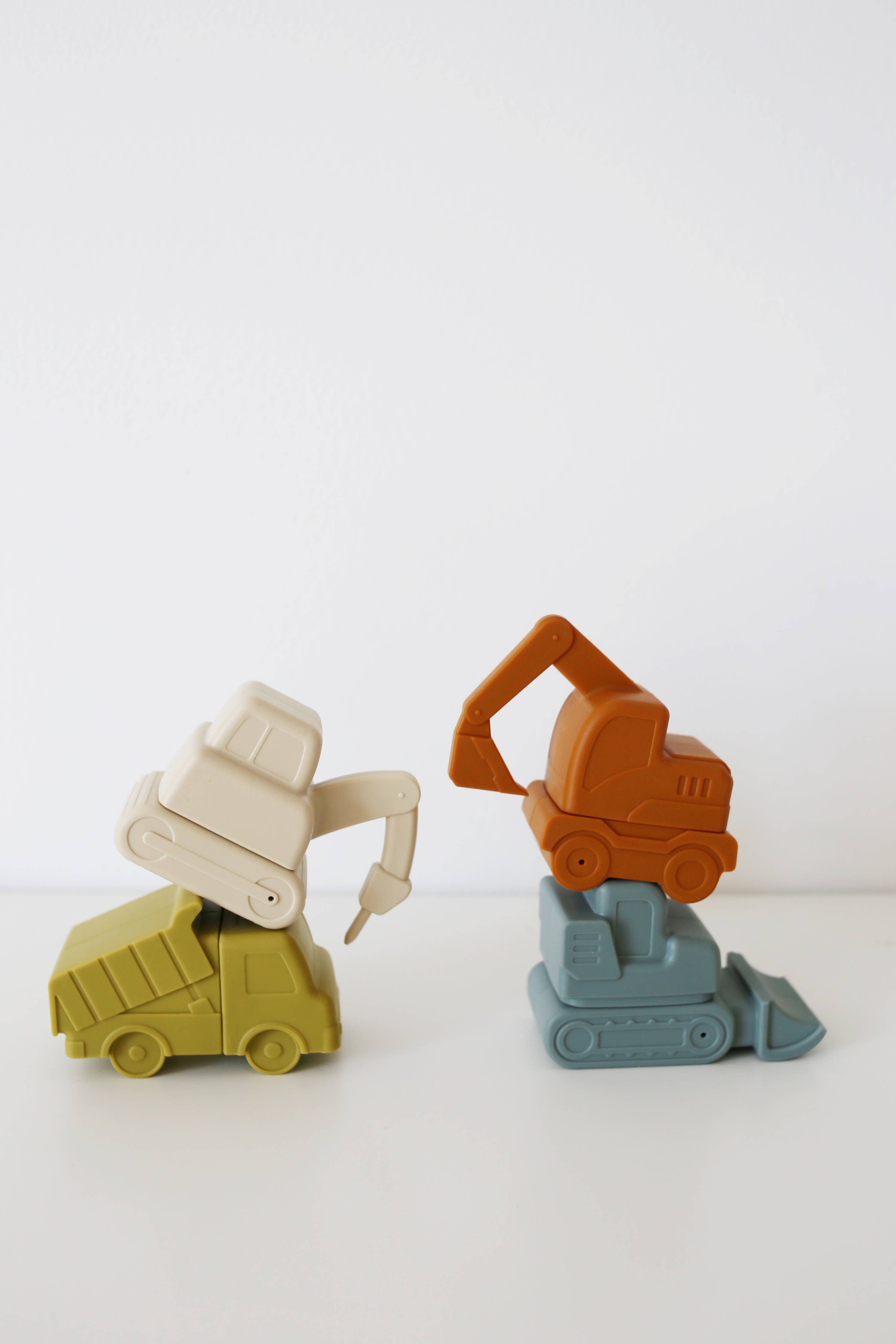 Construction Vehicle Mold Free Silicone Bath Toy Set 