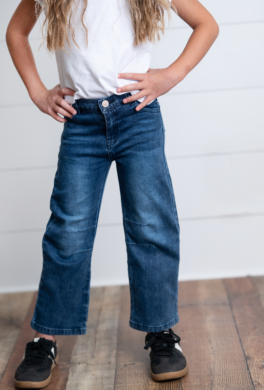 Medium Wash Horse Shoe Jeans
