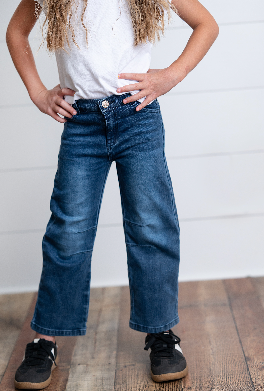 Medium Wash Horse Shoe Jeans