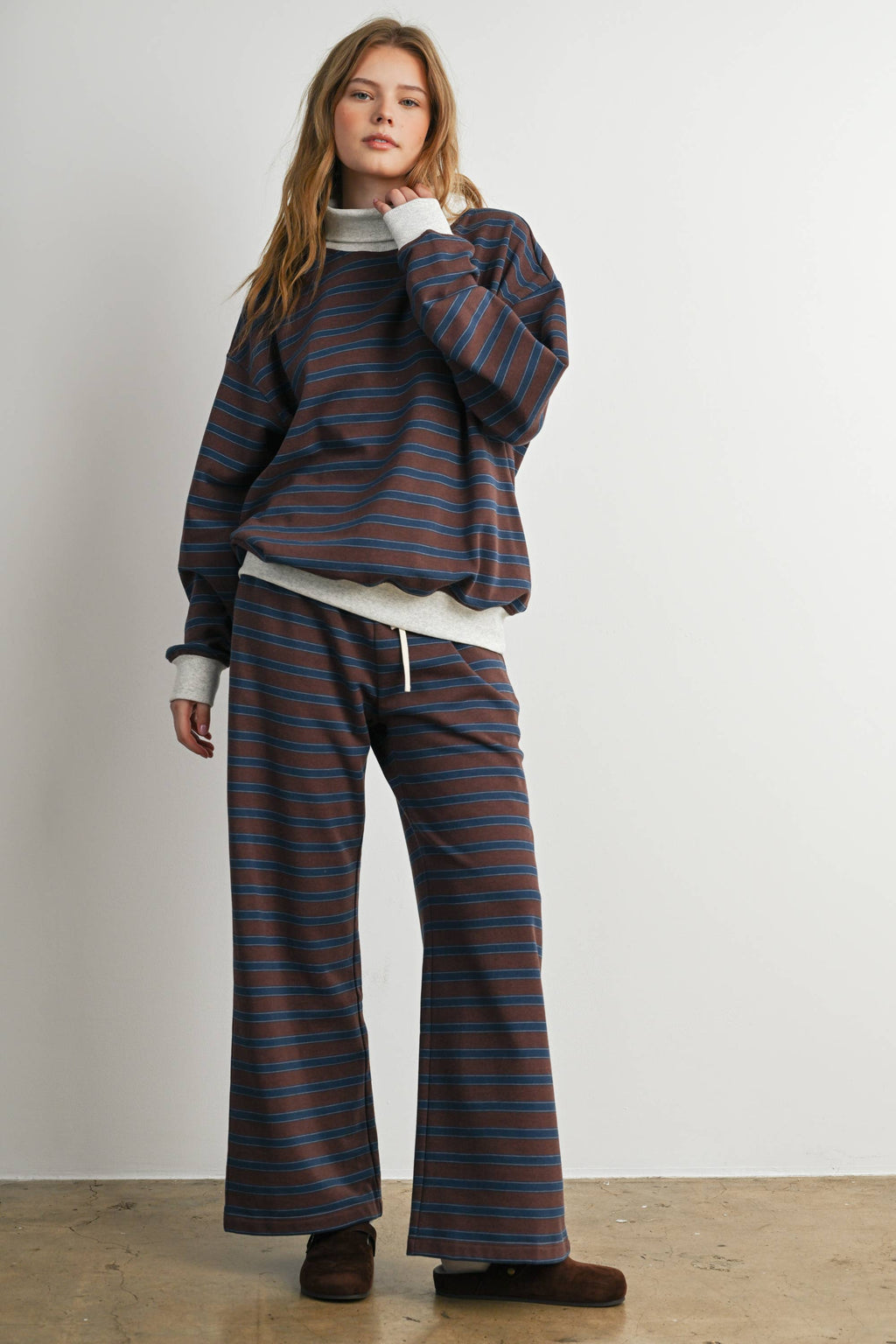 Striped set