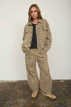 LEOPARD PRINT DRAWSTRING BARREL PANTS