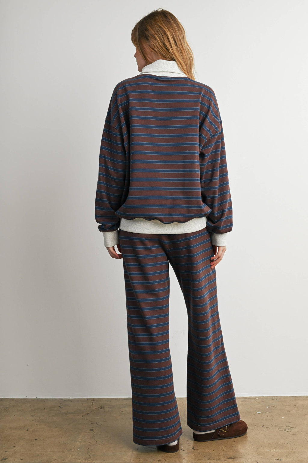 Striped set