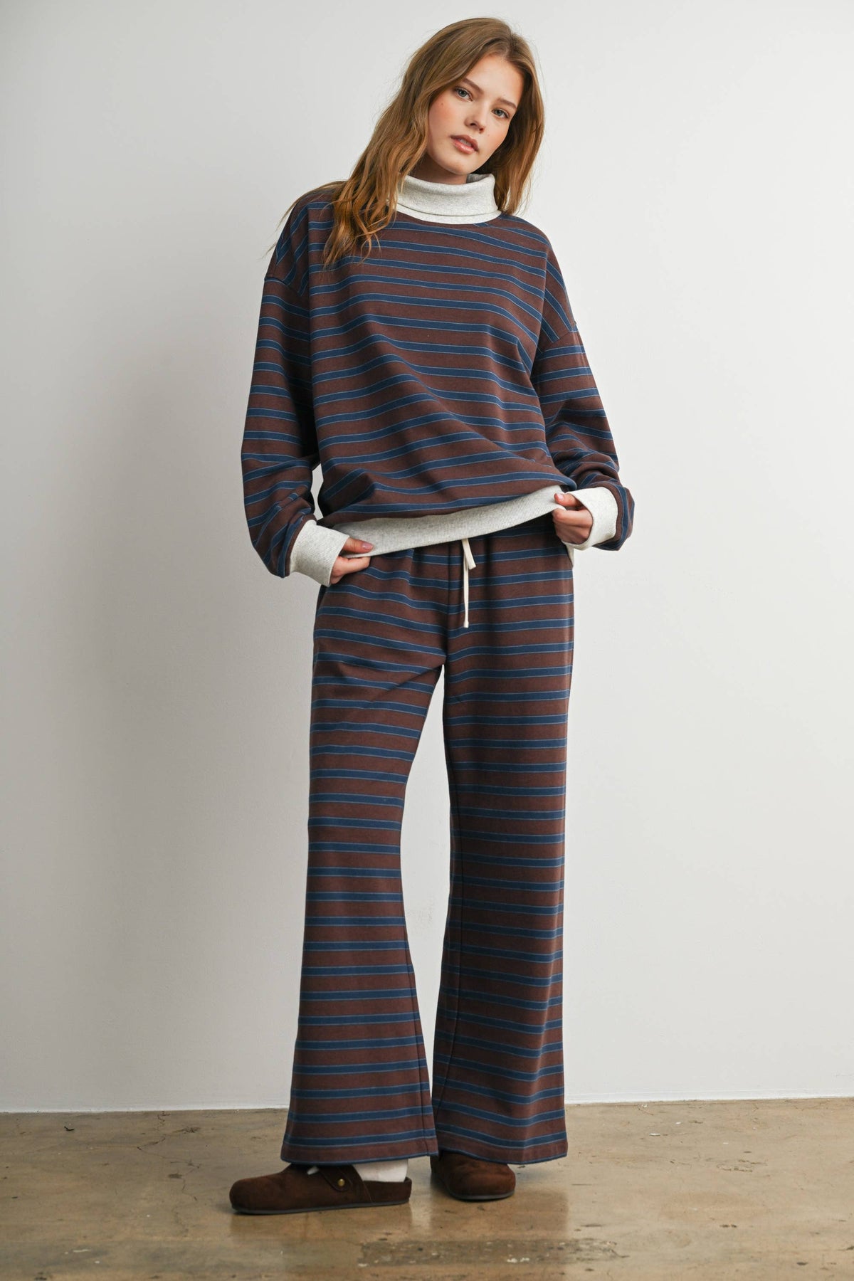 Striped set