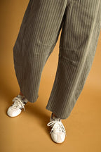PINSTRIPED PATTERN BARREL PANTS