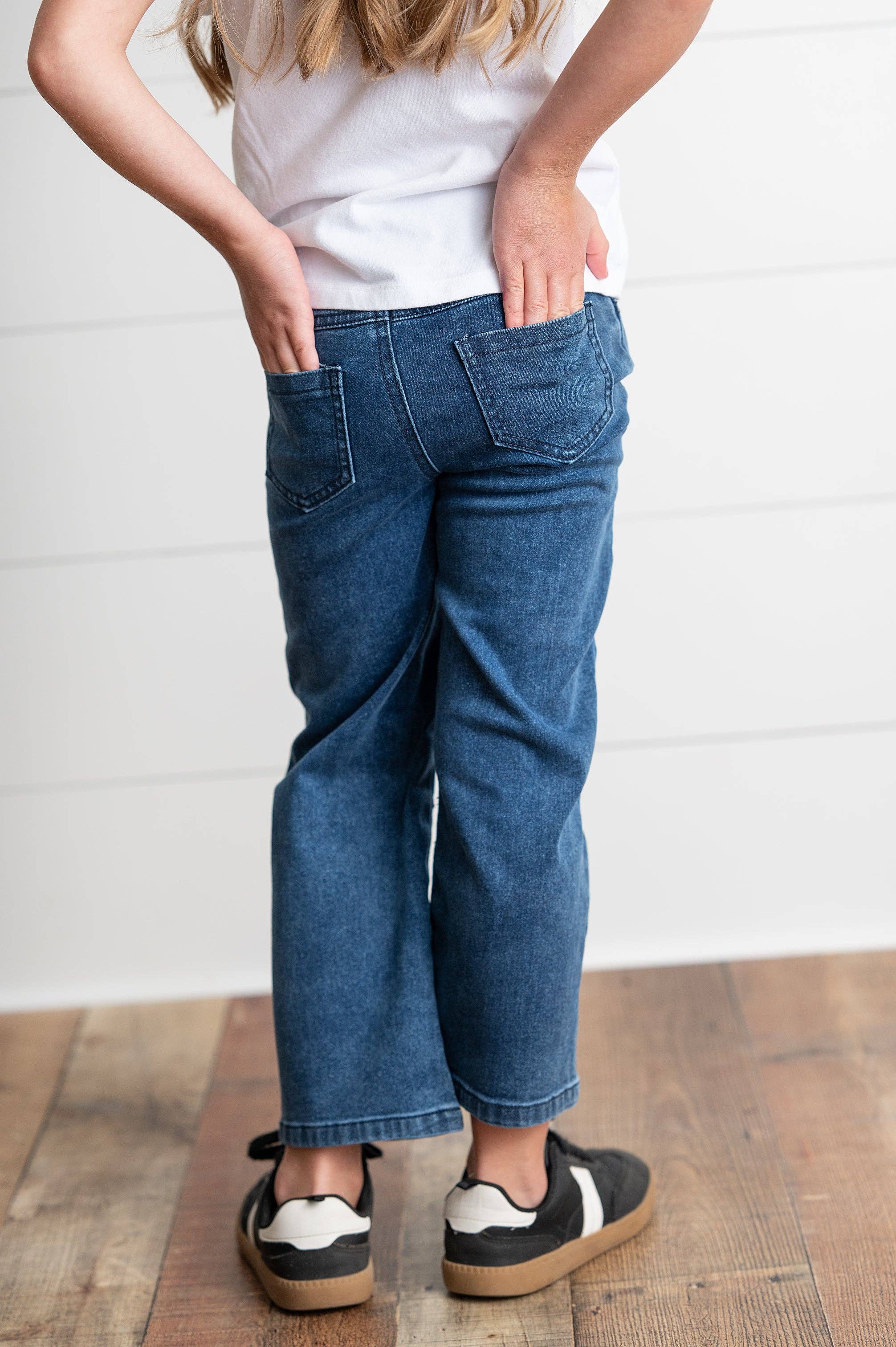 Medium Wash Horse Shoe Jeans