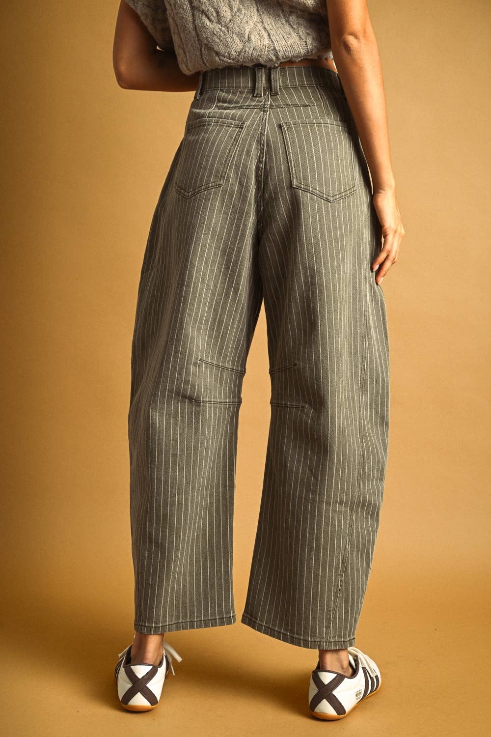 PINSTRIPED PATTERN BARREL PANTS