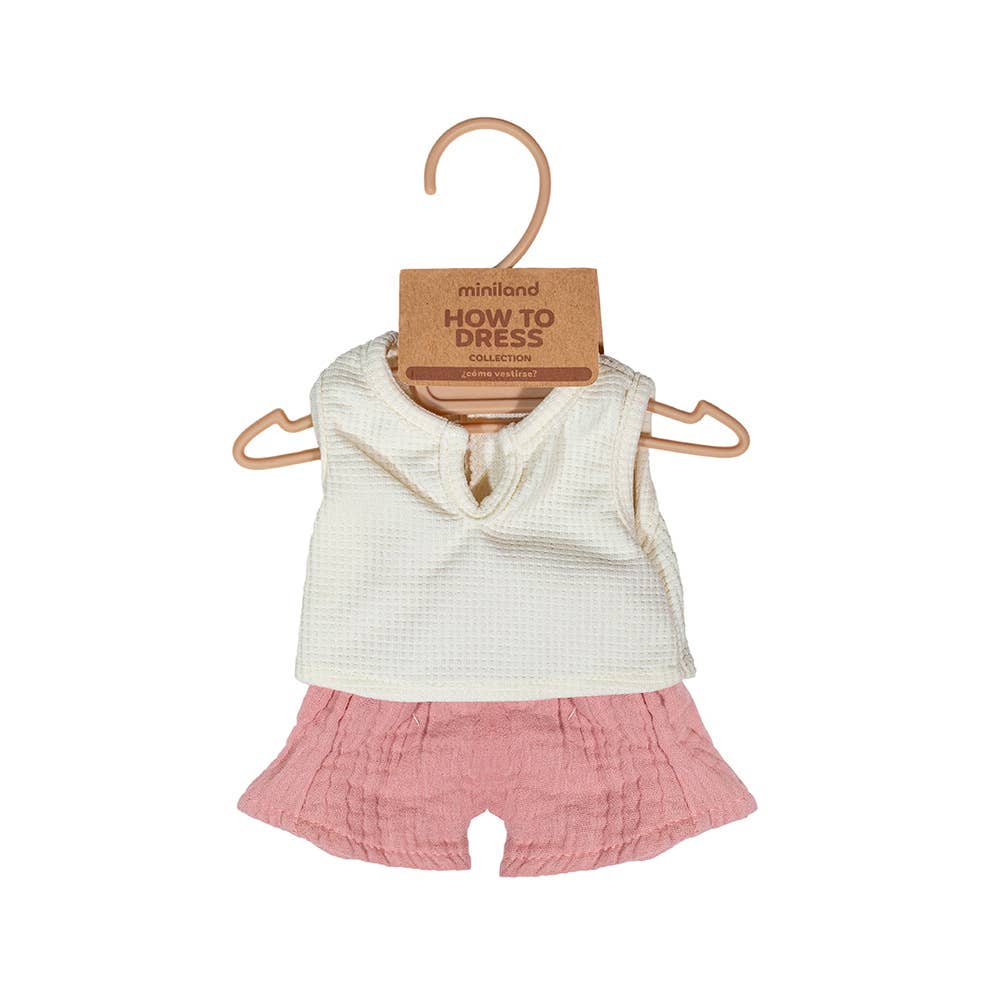 Warm Weather T-Shirt and Pants for Dolls