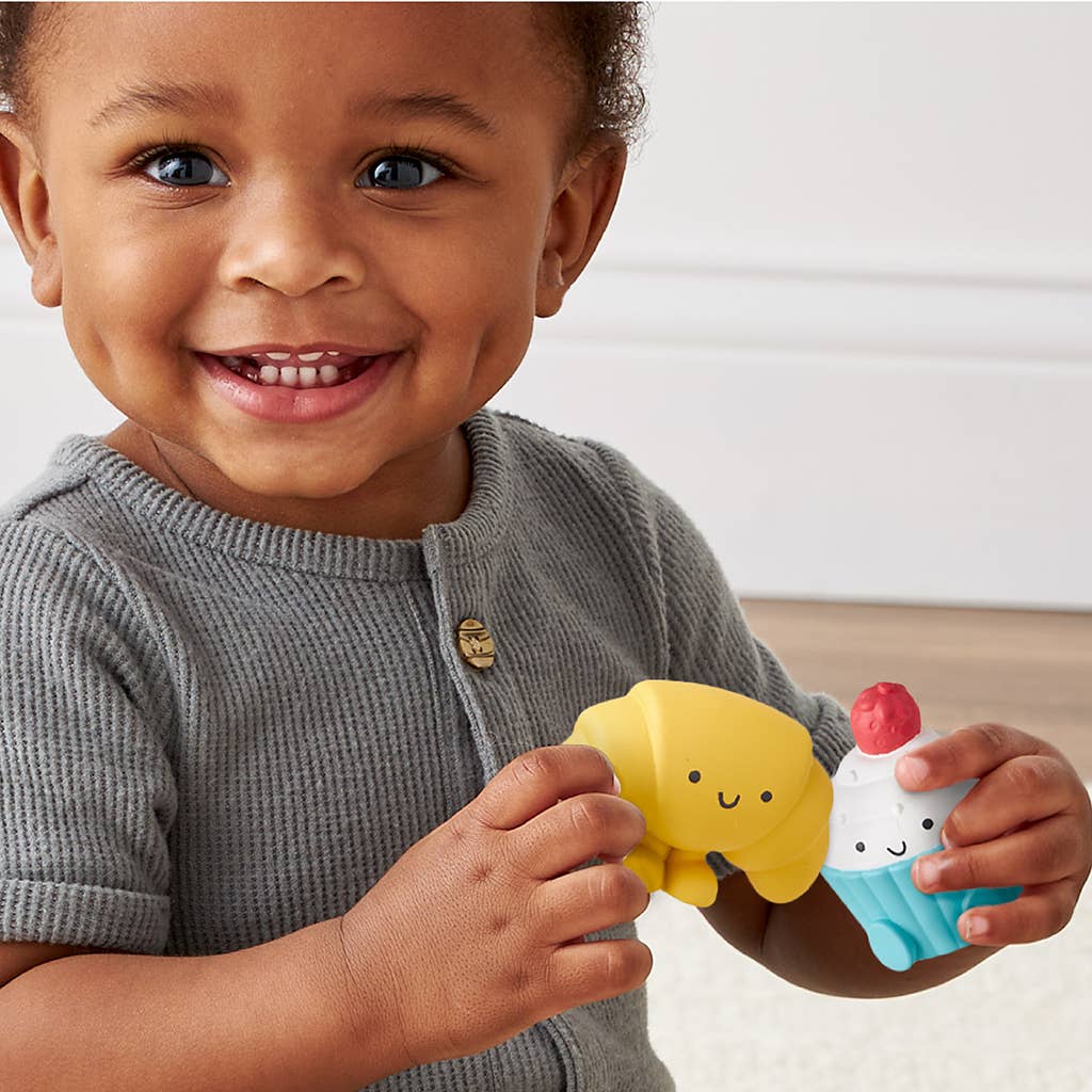 Itzy Play Bakery™ - Put & Take Toy
