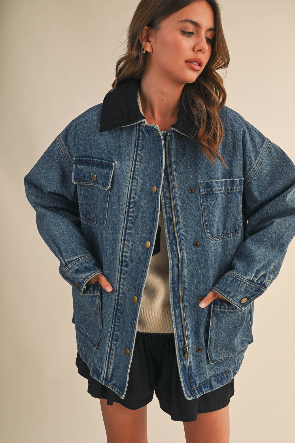 DENIM JACKET WITH REMOVABLE CORDUROY COLLAR