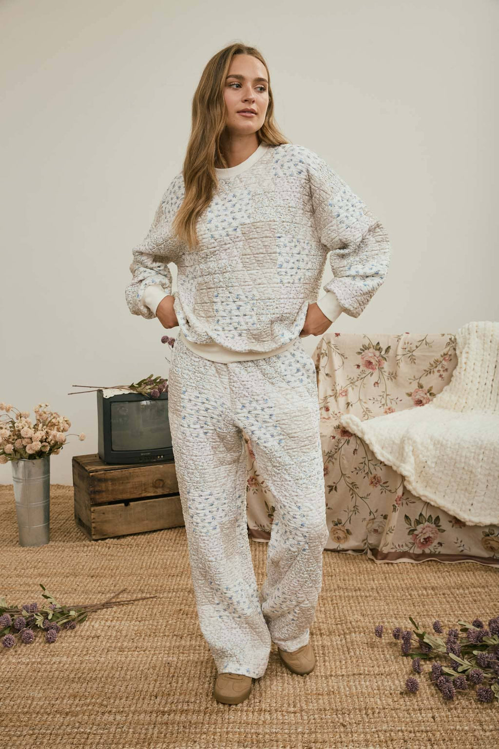 MULTI-FLORAL PATCHWORK LONG SLEEVE KNIT TOP
