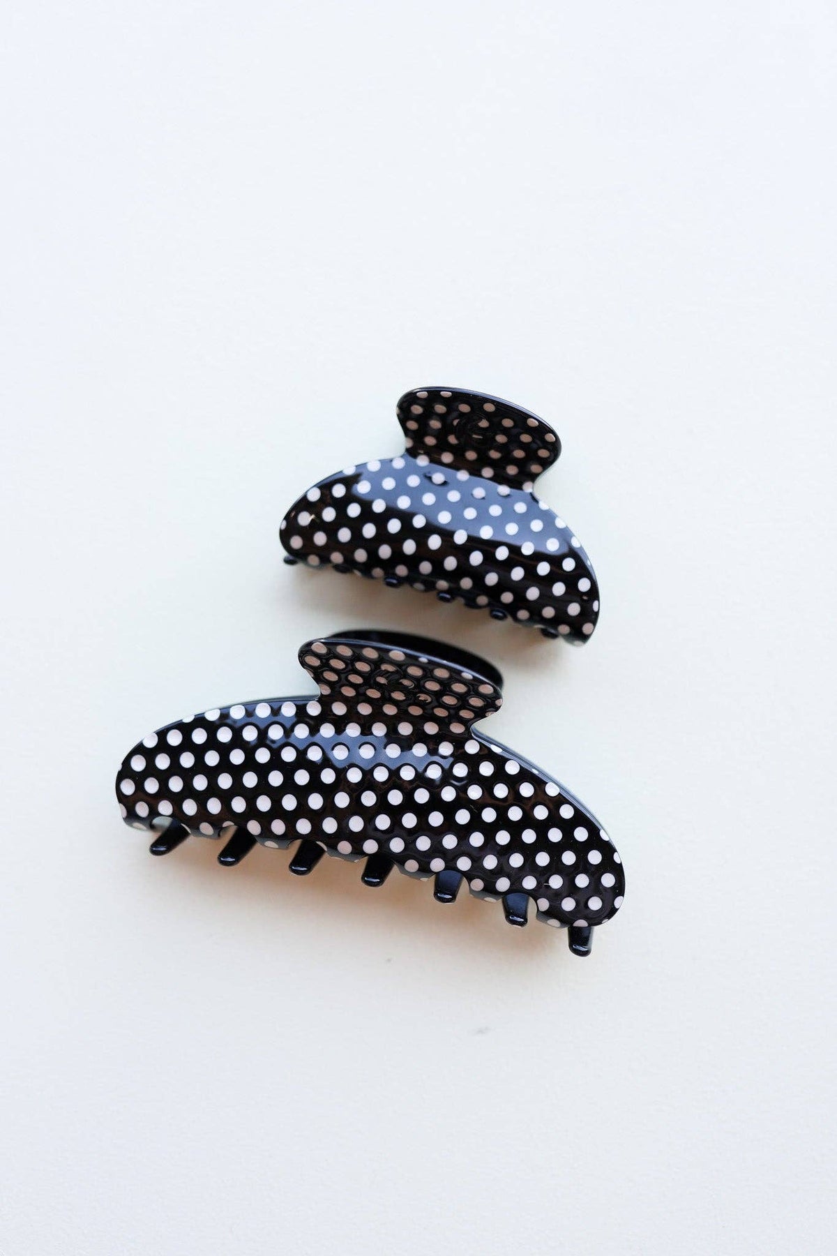 KAXI BLACK & WHITE POLKA DOT CLAW - 2 Sizes
