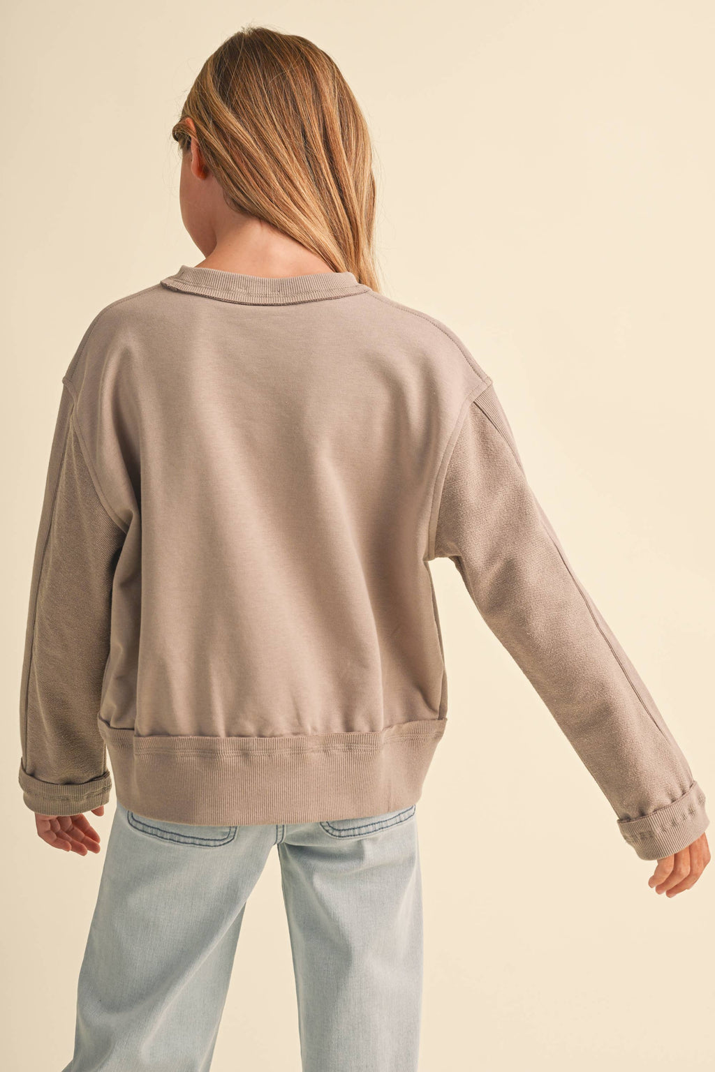 GIRLS CREW NECK SWEATSHIRT