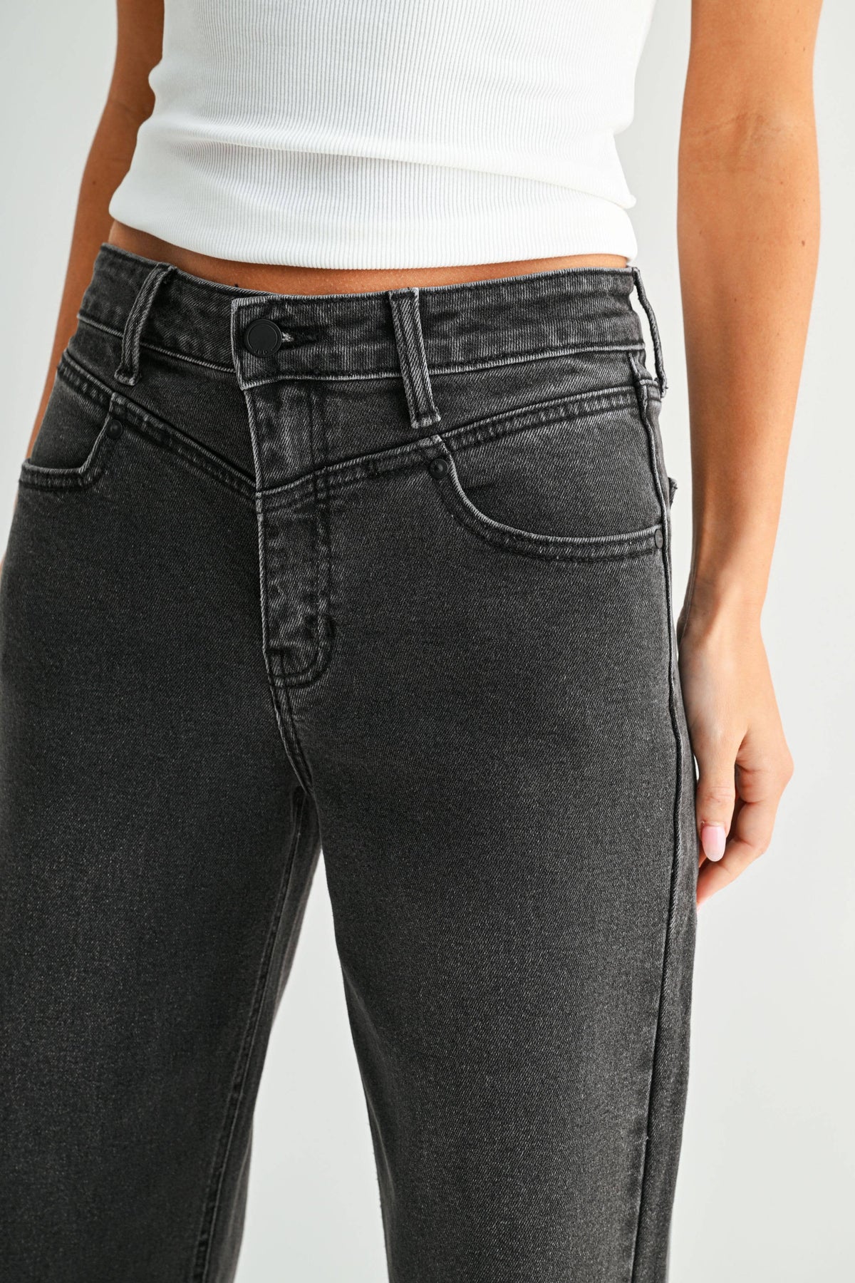 Front Detail Clean Hem Straight - WASHED BLACK