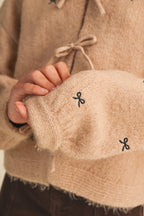 BOW EMBROIDERY SWEATER