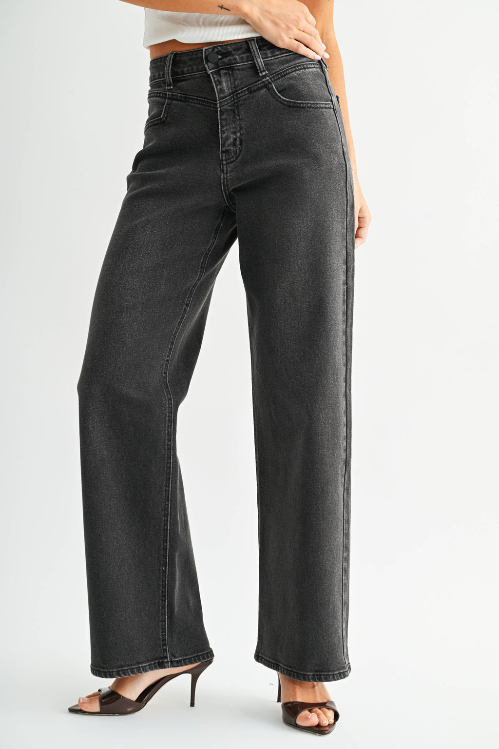 Front Detail Clean Hem Straight - WASHED BLACK