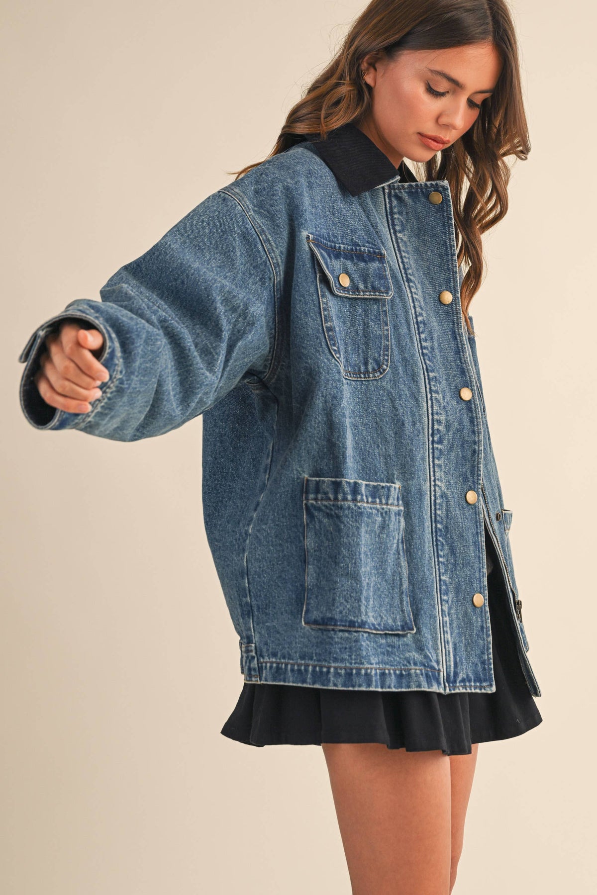 DENIM JACKET WITH REMOVABLE CORDUROY COLLAR