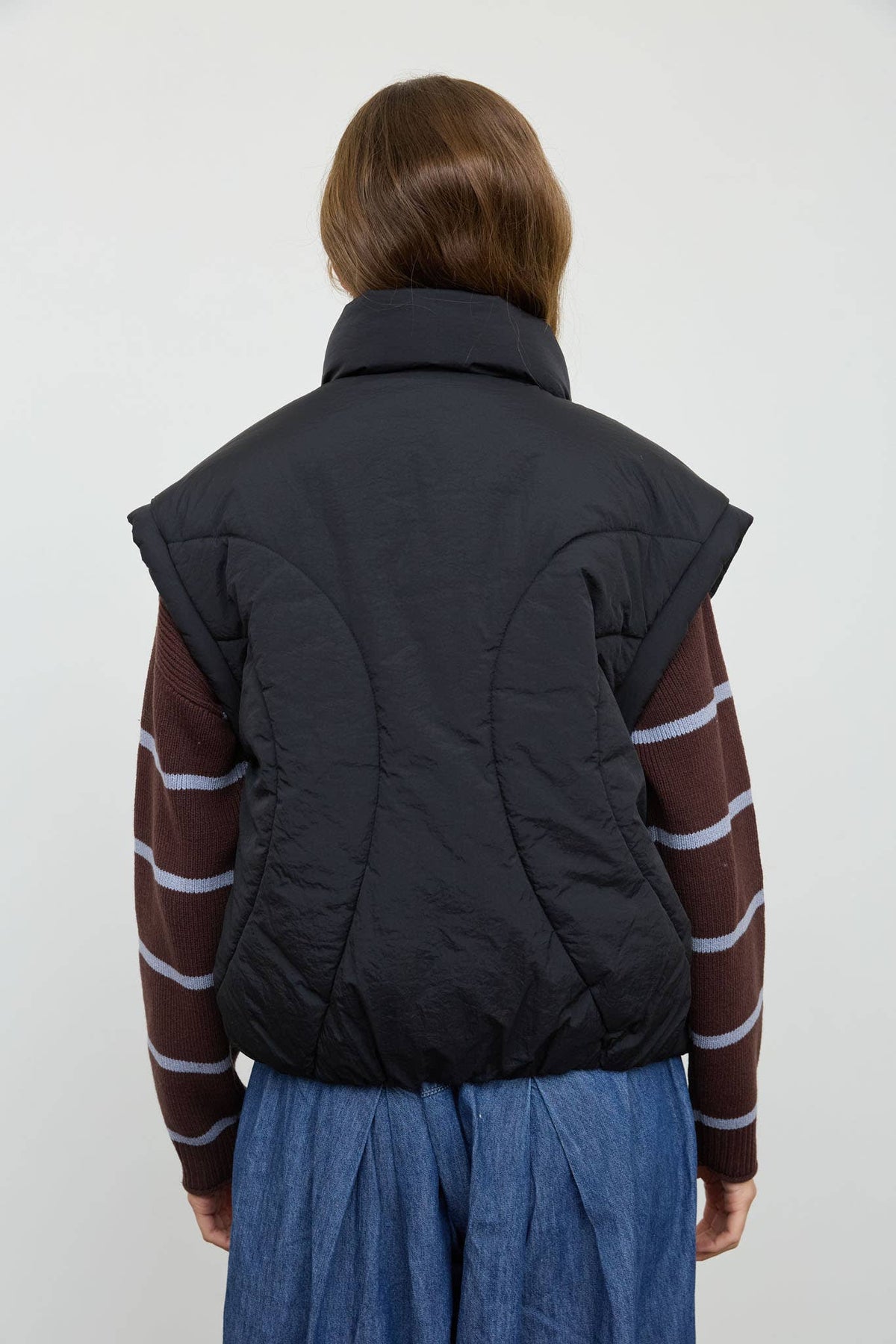 SCULPTED PANEL QUILTED MOCK NECK PUFFER VEST