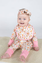 Saddle Up, Cowgirl Toile - Bib Set