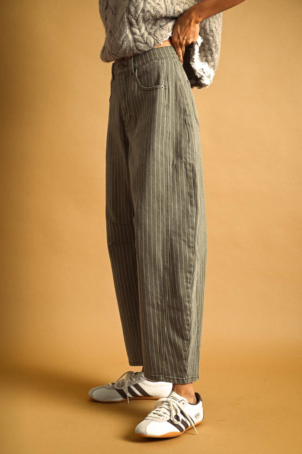PINSTRIPED PATTERN BARREL PANTS