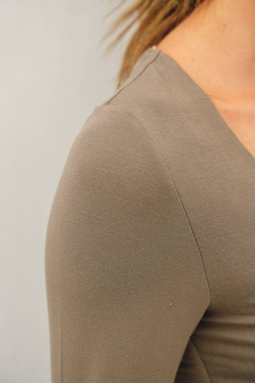BASIC LONG SLEEVE TOP