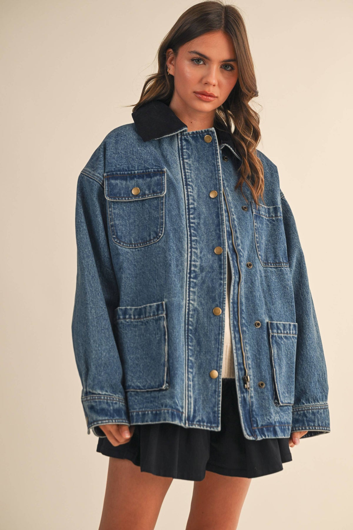 DENIM JACKET WITH REMOVABLE CORDUROY COLLAR