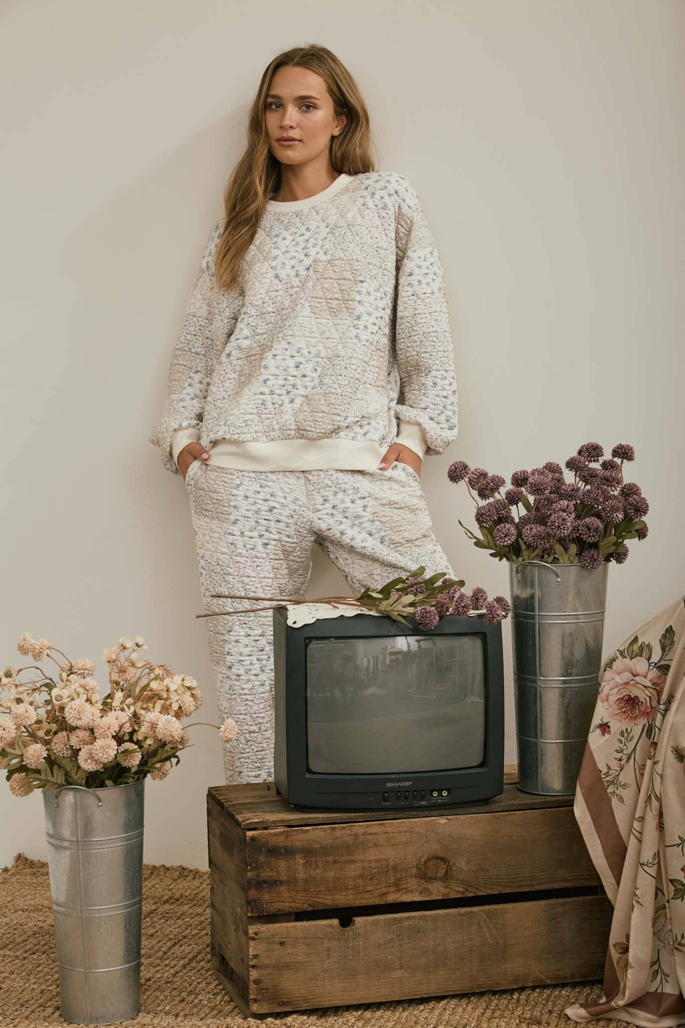 MULTI-FLORAL PATCHWORK LONG SLEEVE KNIT TOP