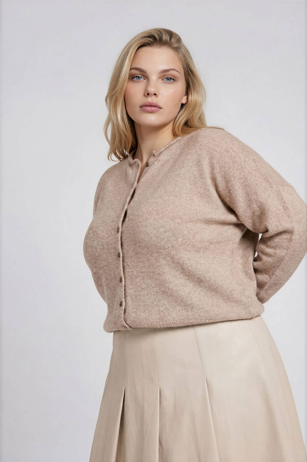 PLUS LIGHTWEIGHT BUTTON DOWN KNIT CARDIGAN