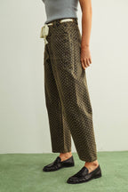 POLKA DOT PRINTED BARREL PANTS WITH BELT